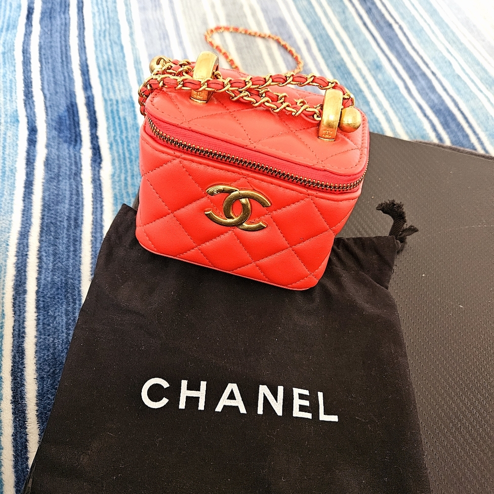 Chanel Red Quilted Mini Bag - Picture 2 of 6